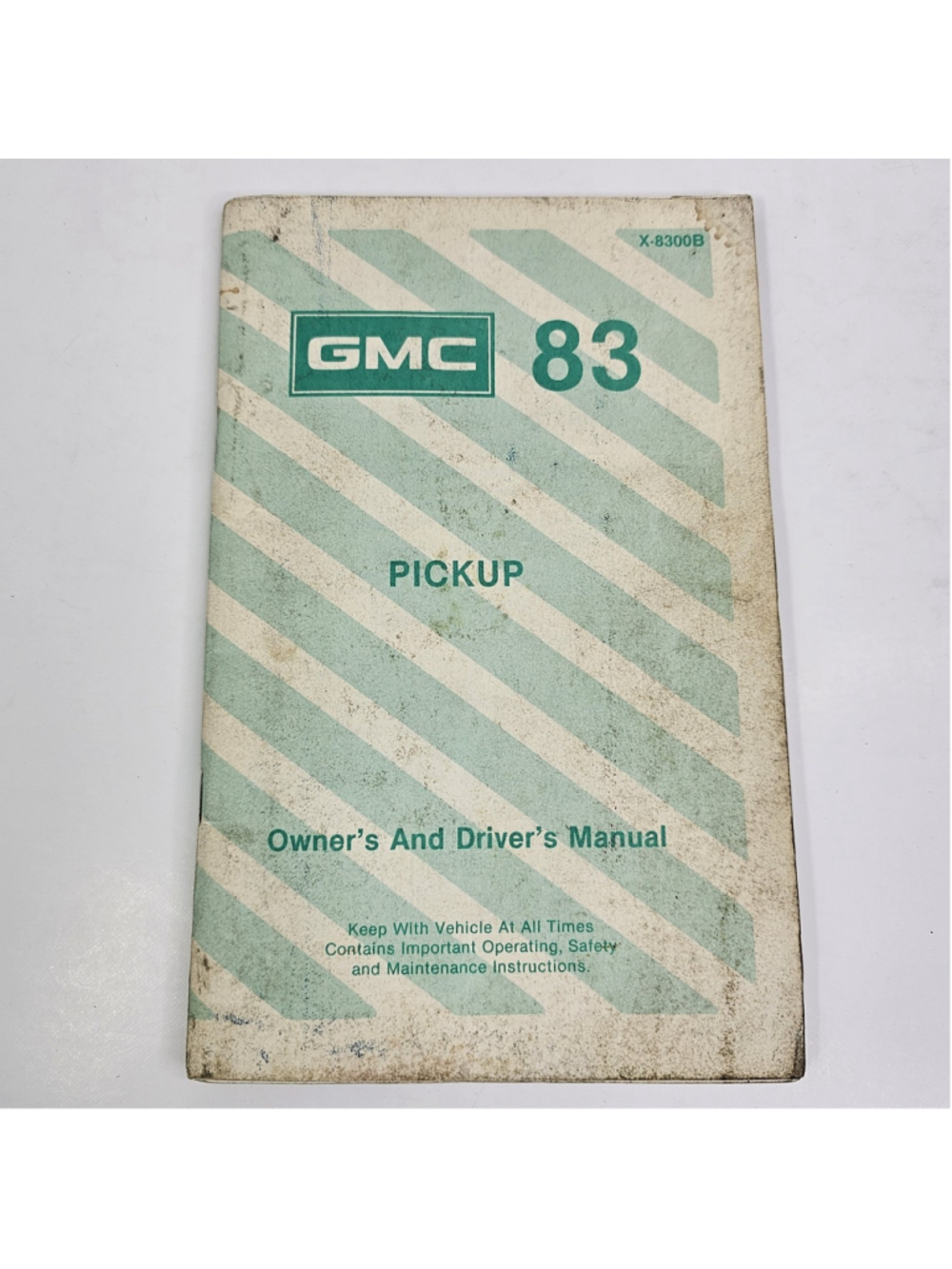 1983 GMC Pickup Owner’s Driver’s Manual X-8300B GM Truck Original Vintage
